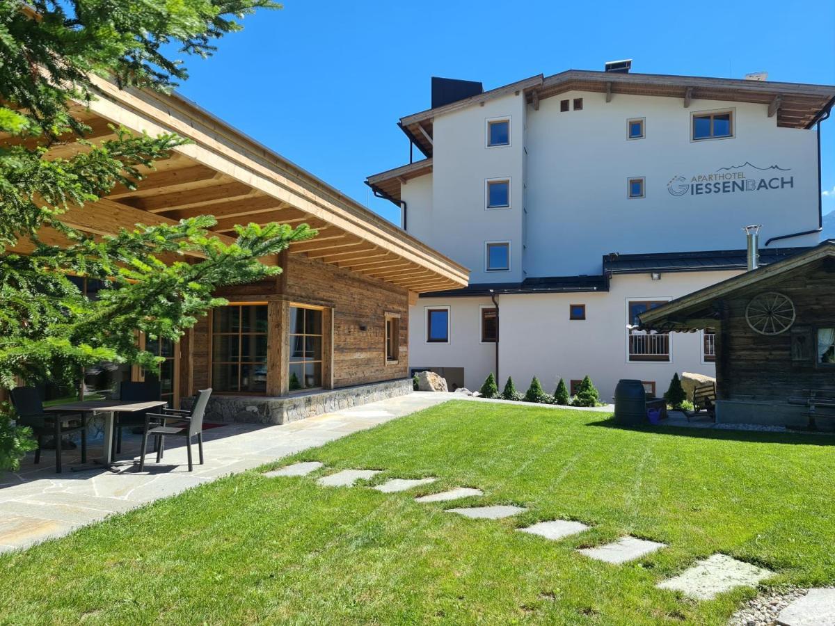 Hotel Giessenbach Fuegen Exterior photo